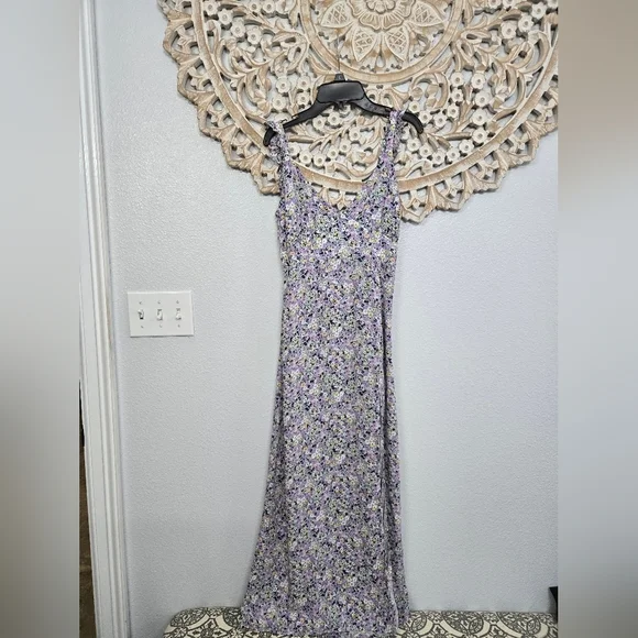 Zara Floral Ditzy Sleeveless Midi Dress with Slit - Picture 2 of 7